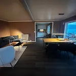 Casa de Férias Lyngen Blue House Lyngseidet