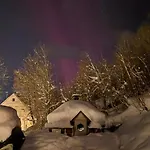 Casa de Férias Lyngen Blue House Lyngseidet