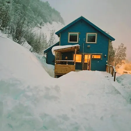 Lyngen Blue House Lyngseidet
