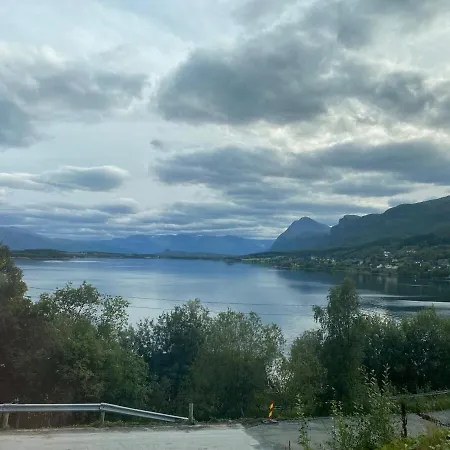 Сasa de vacaciones Lyngen Blue House *