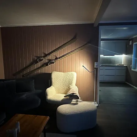 Lyngen Blue House *