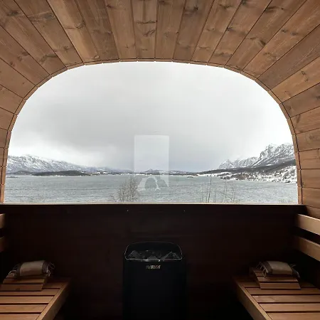 Lyngen Blue House