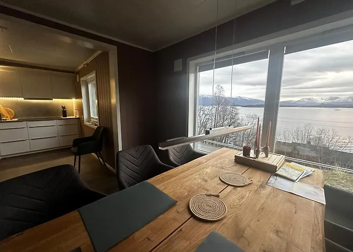 Lyngen Blue House Lyngseidet