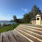 Lyngen Blue House 펜션 *
