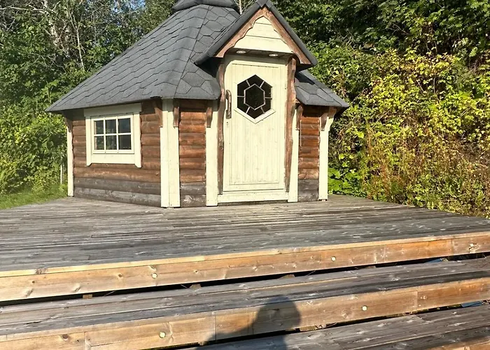Feriehus Lyngen Blue House *